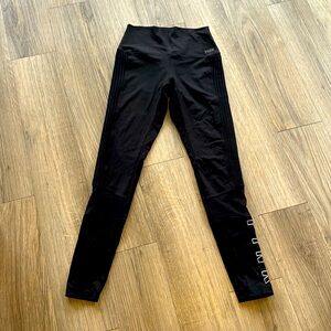 PINK Ultimate Leggings